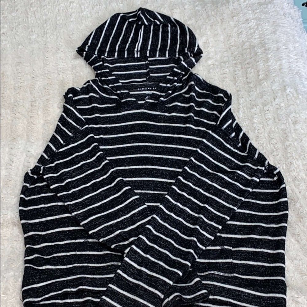 American Eagle plush long sleeve hoodie size M